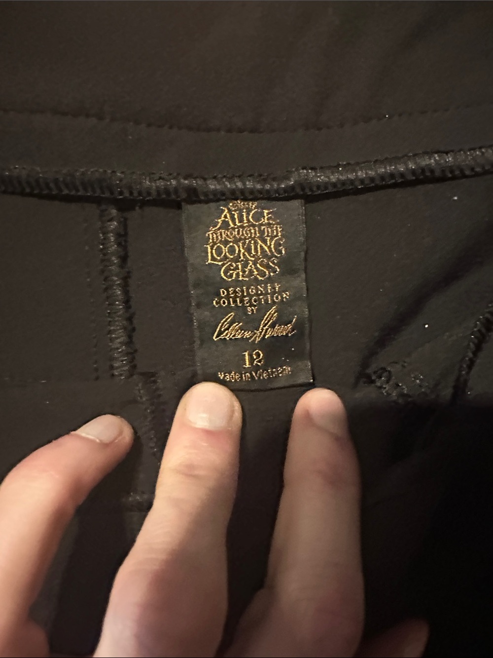 Unique Vintage Disney Black Double-Breasted Women’s Dress Shorts Sz 12 - Picture 2 of 4